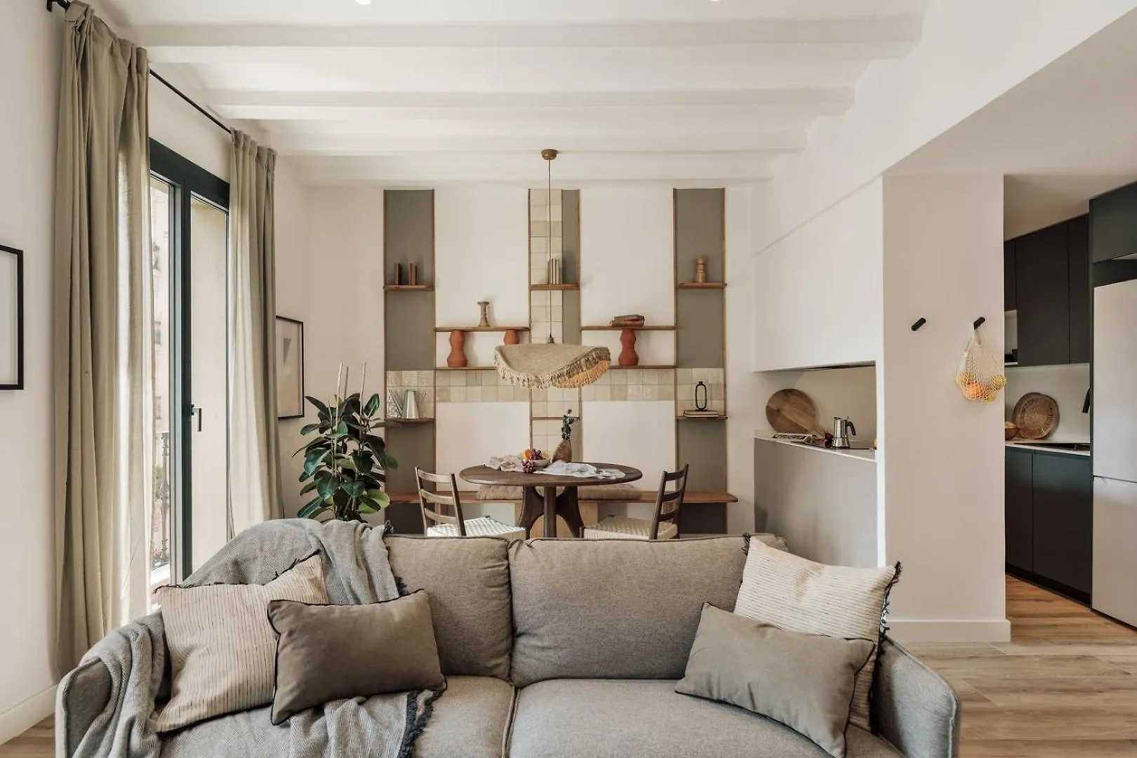 Orosi - 2 Bedrooms And Balcony In Poble Sec برشلونة
