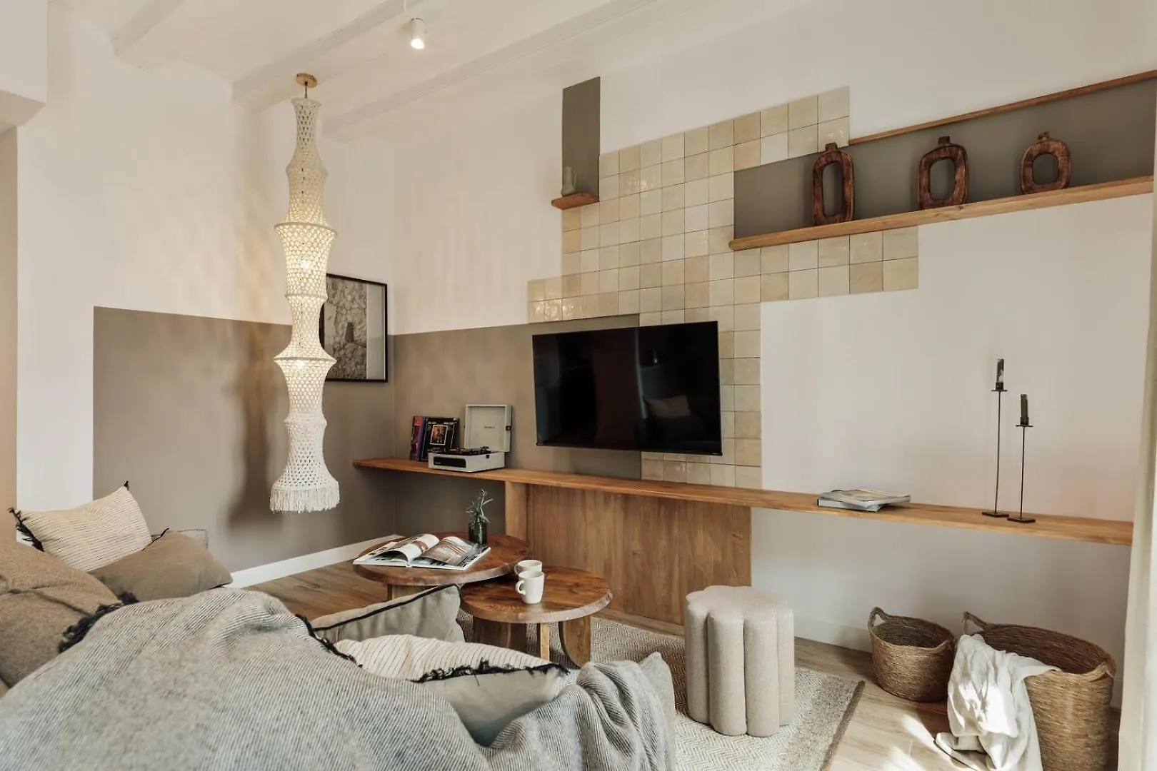 Orosi - 2 Bedrooms And Balcony In Poble Sec Barcelona 0*,  Spain